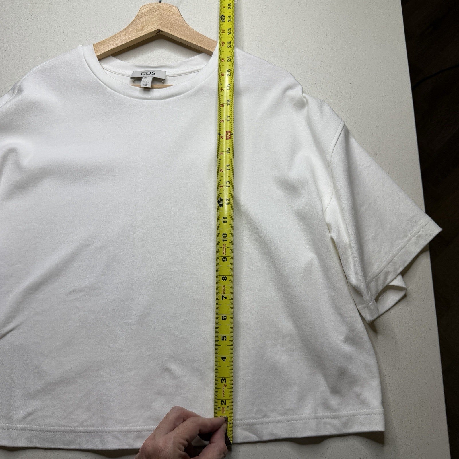 Cos T-Shirt White Boxy Cropped T-Shirt Blouse Women’s Size L Oversized — image 8 of 8